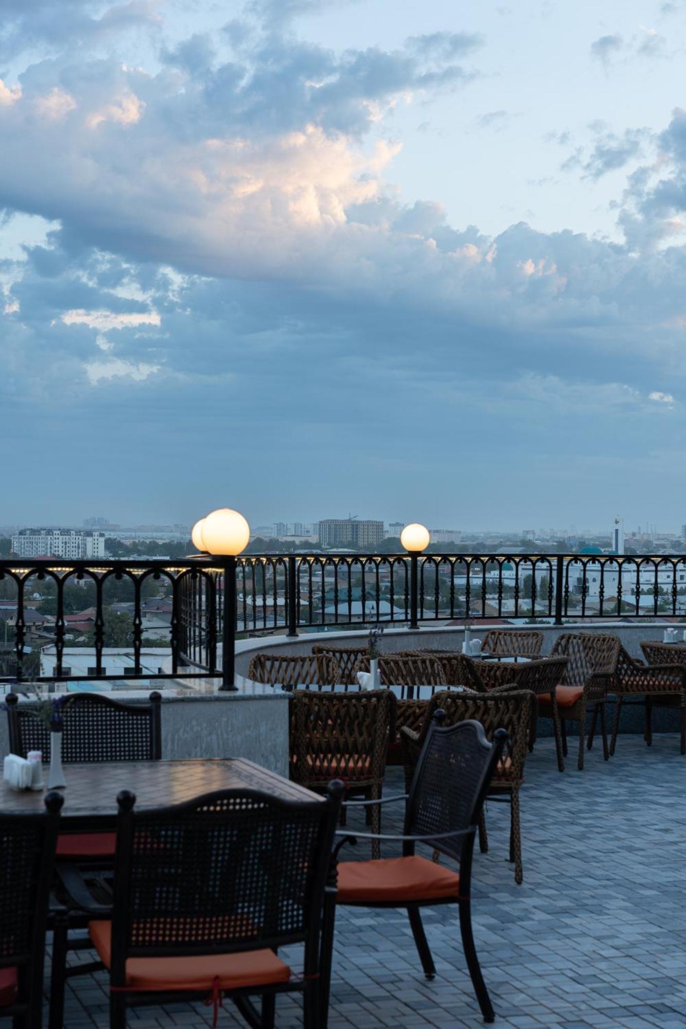Shamsan Airport Hotel Tasjkent Buitenkant foto