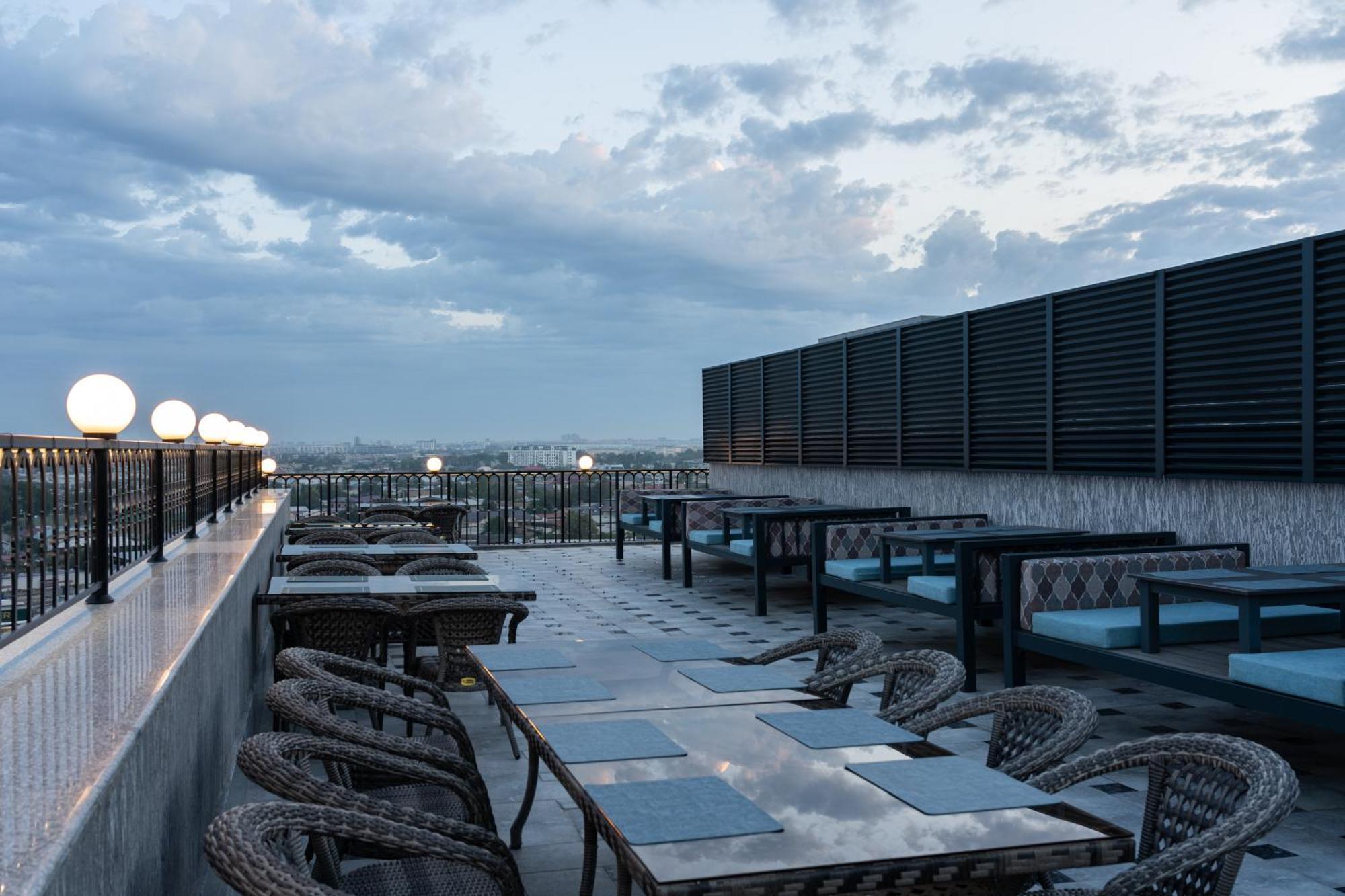 Shamsan Airport Hotel Tasjkent Buitenkant foto